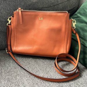 Lo & Sons The Pearl Crossbody Bag
